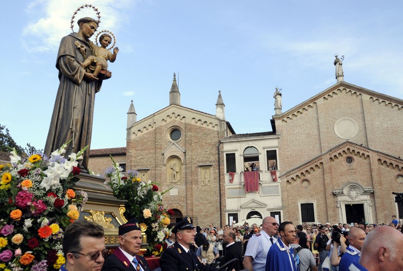 13 giugno festa di sant'antonio.